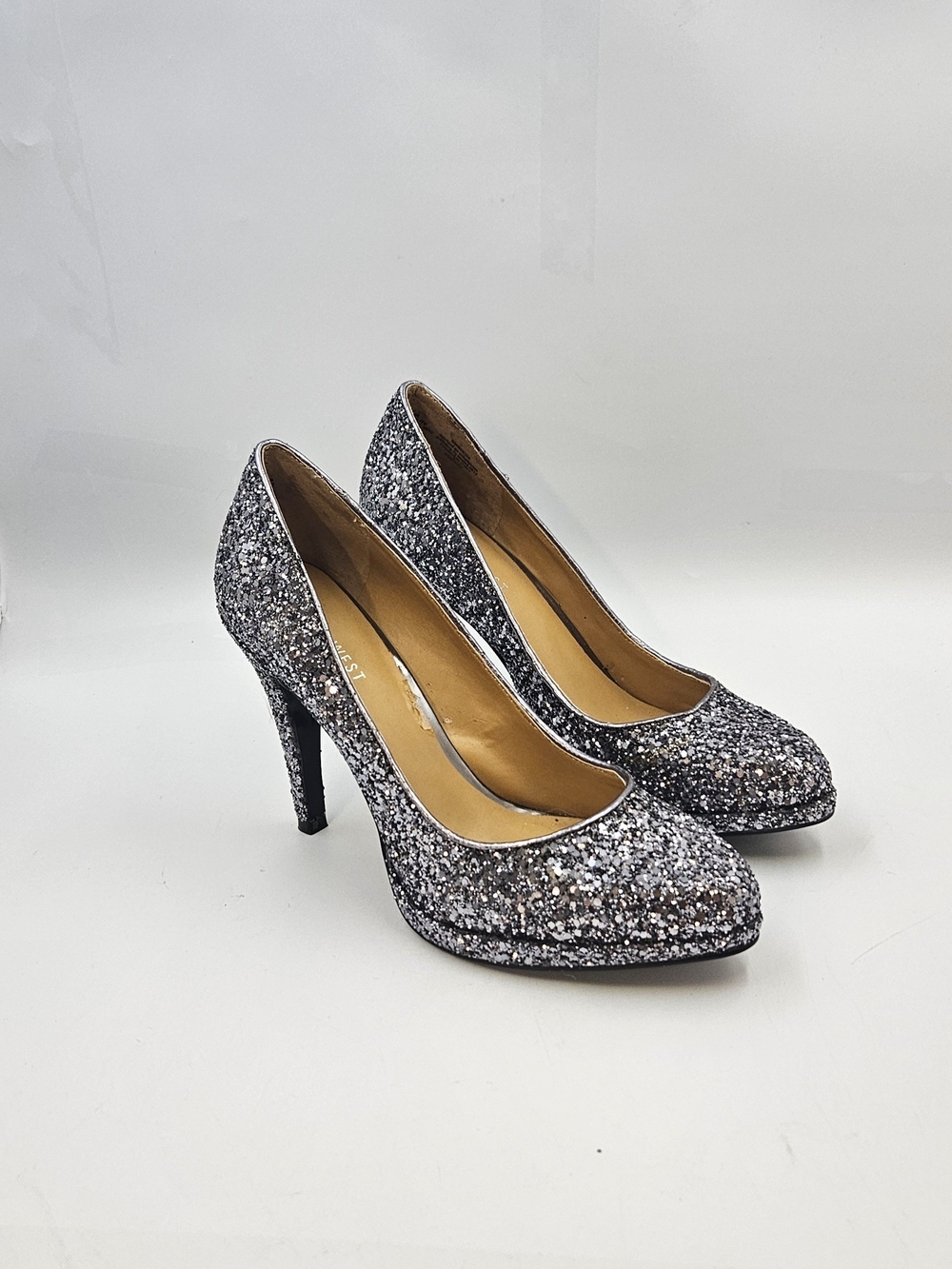 Nine West Silver Glitter Pointed Toe Pumps, NWOT